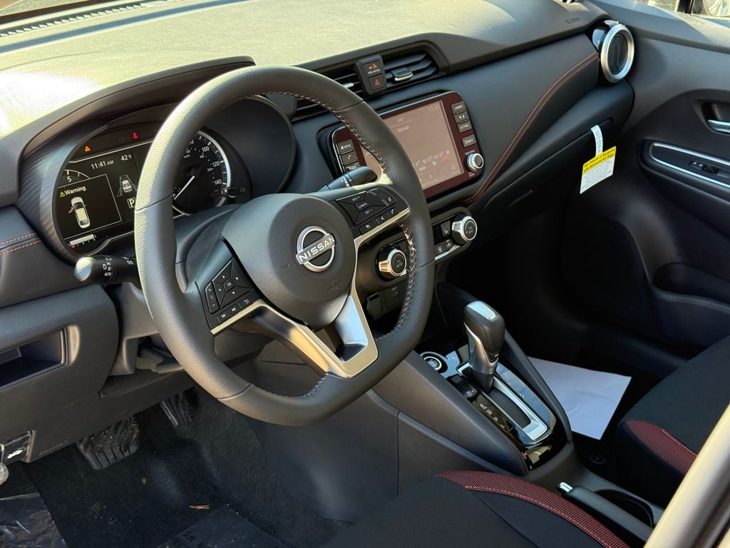 2025 Nissan Versa 1.6 SR
