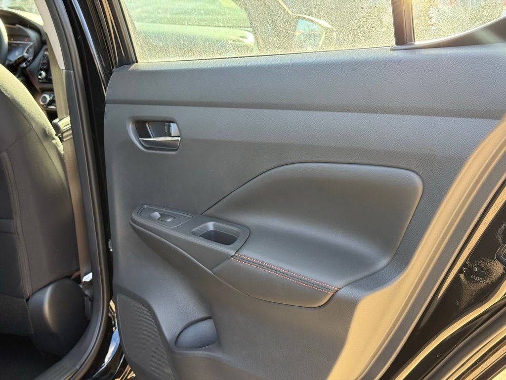 2025 Nissan Versa 1.6 SR