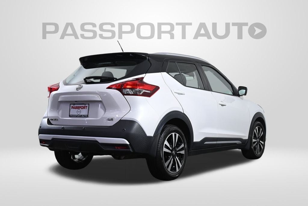 2020 Nissan Kicks SR