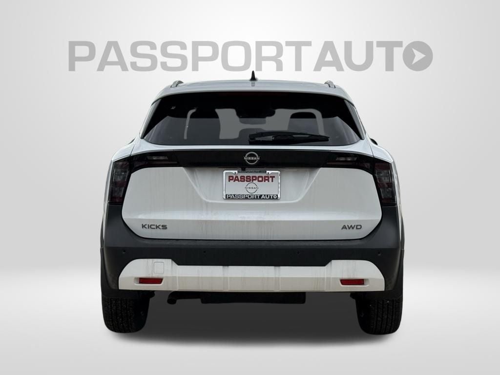 2026 Nissan Kicks SV