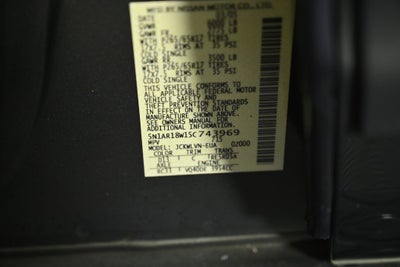 2005 Nissan Pathfinder LE