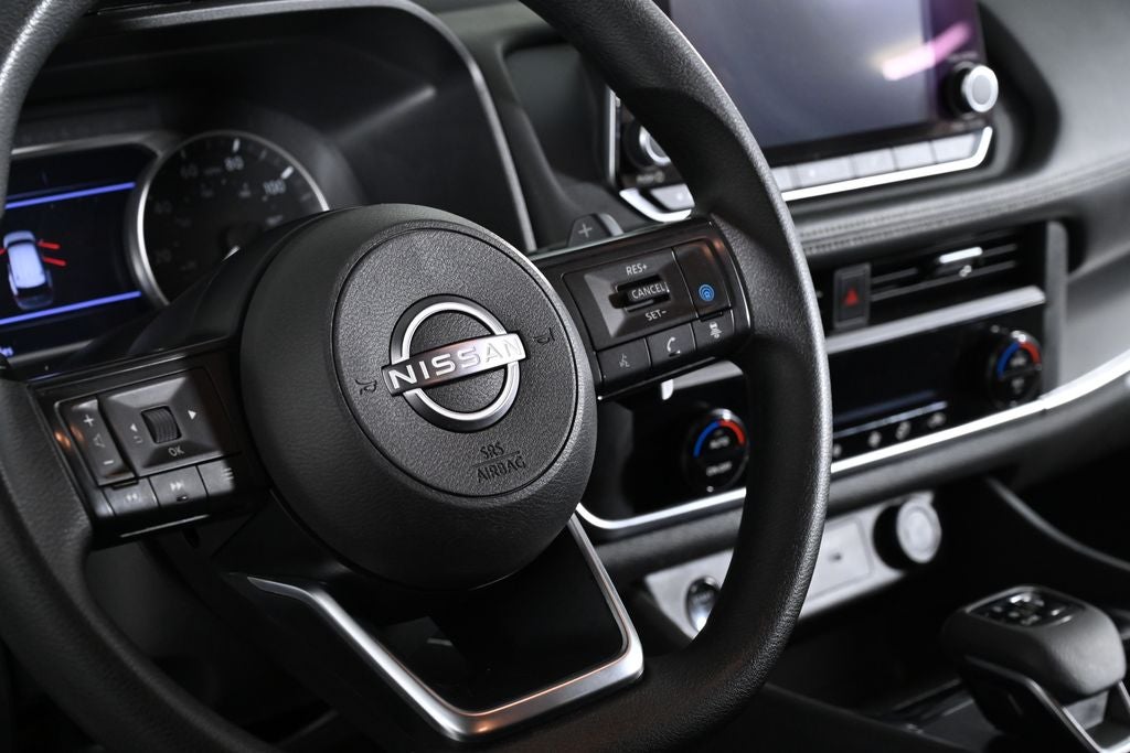 2024 Nissan Rogue SV Nissan Certified