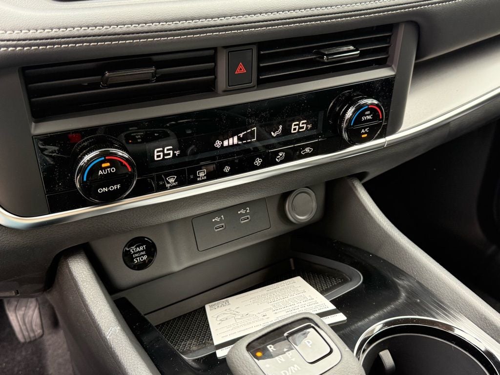 2026 Nissan Rogue SV