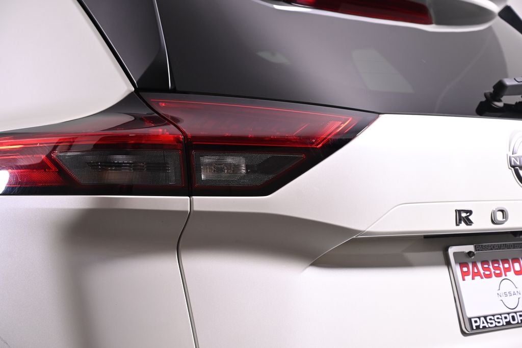 2023 Nissan Rogue SV Premium Nissan Certified