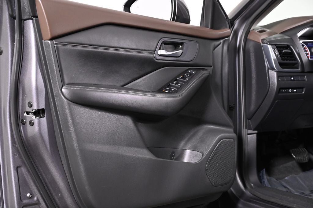 2023 Nissan Rogue SV Premium Nissan Certified