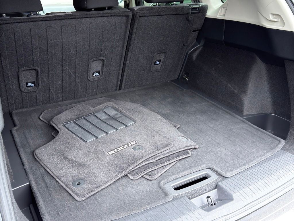 2023 Nissan Rogue SV Nissan Certified