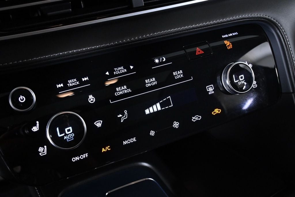 2022 INFINITI QX60 LUXE