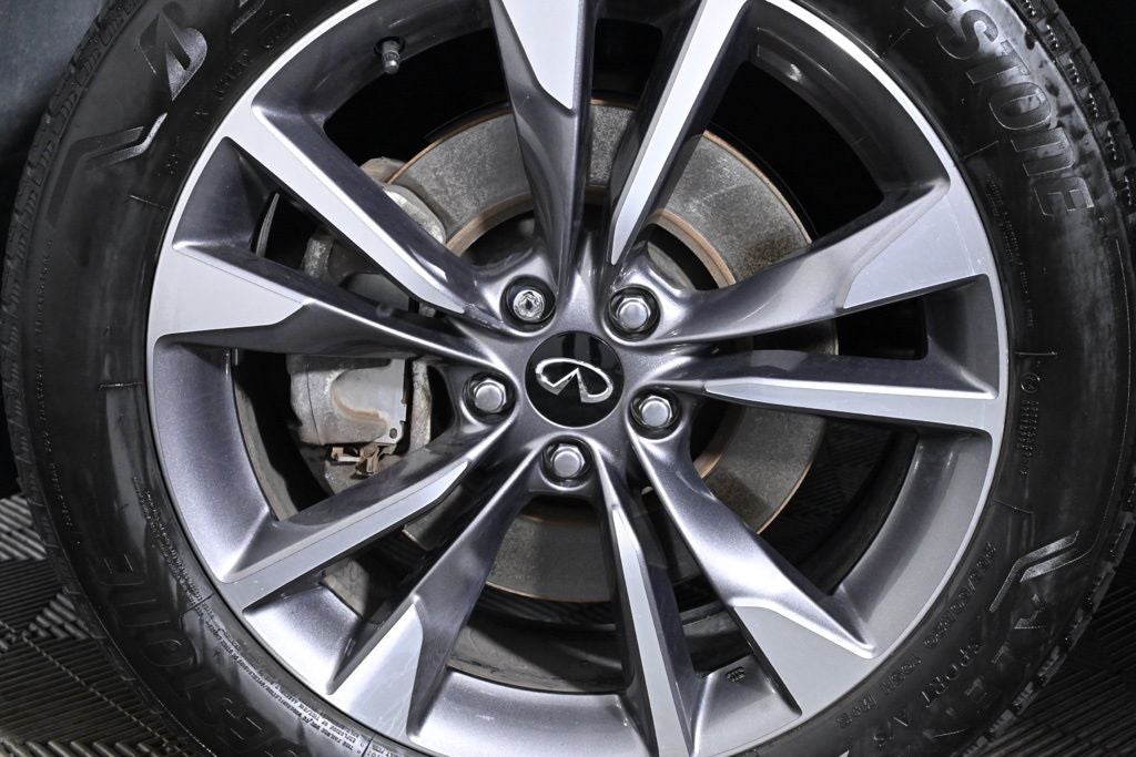 2022 INFINITI QX60 LUXE