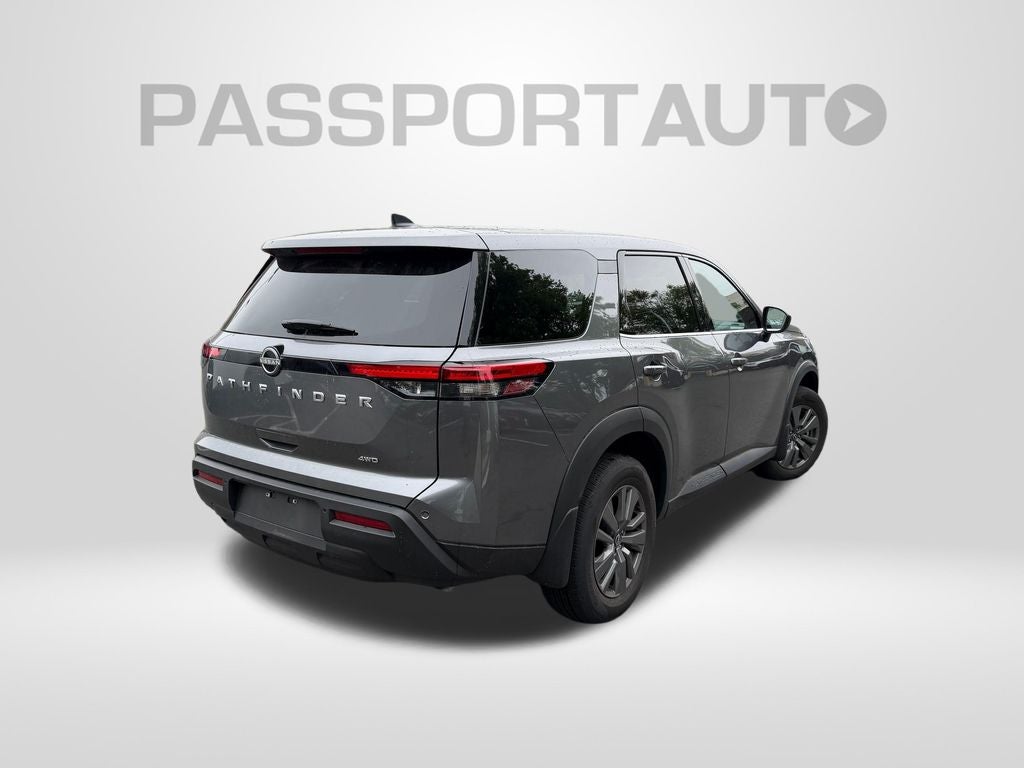 2025 Nissan Pathfinder S