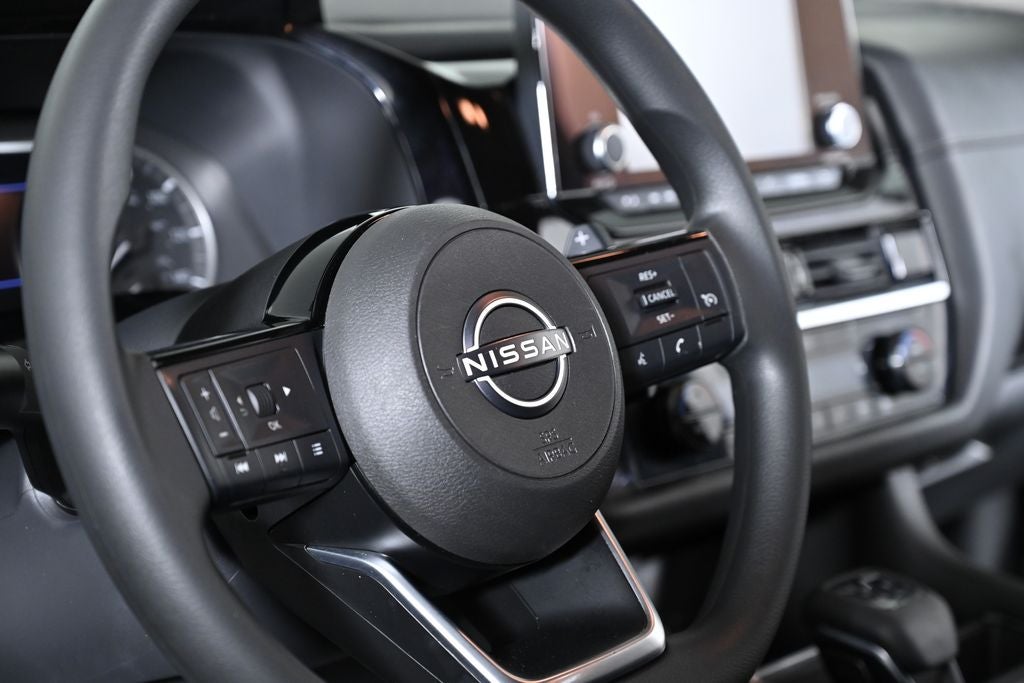 2022 Nissan Pathfinder S