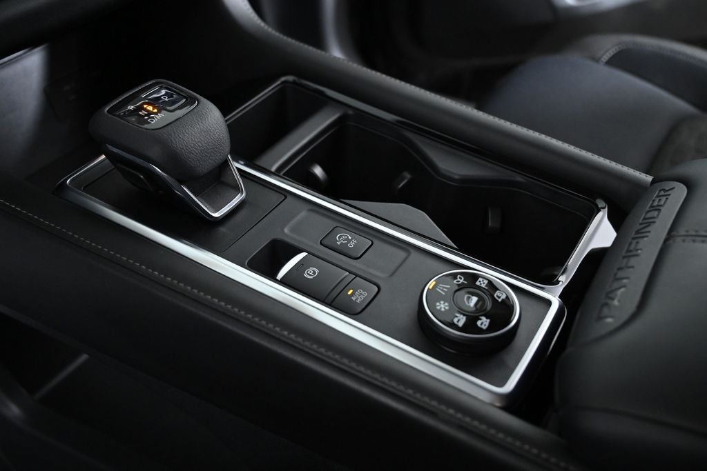 2022 Nissan Pathfinder S