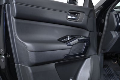 2022 Nissan Pathfinder S