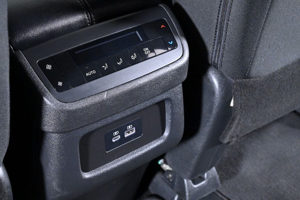 2025 Nissan Pathfinder SV Nissan Certified