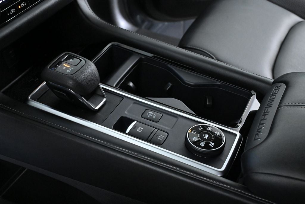 2024 Nissan Pathfinder SL Nissan Certified