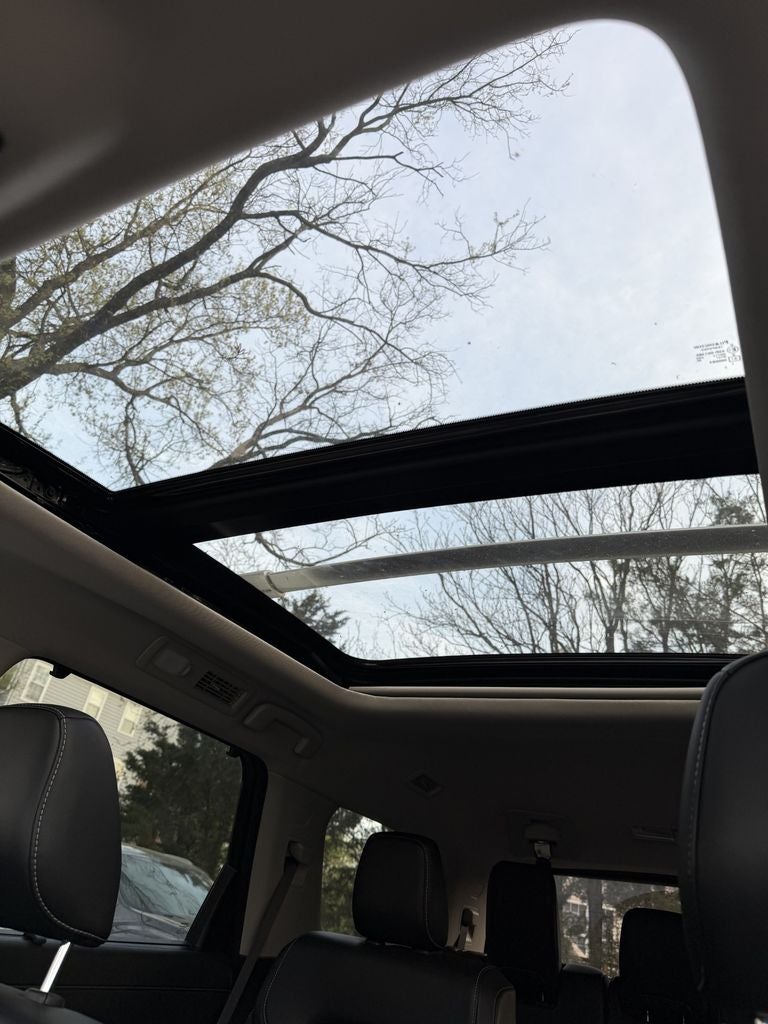 2023 Nissan Pathfinder SL Premium Nissan Certified