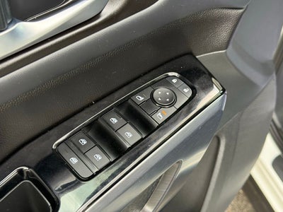 2023 Nissan Pathfinder SL Premium Nissan Certified