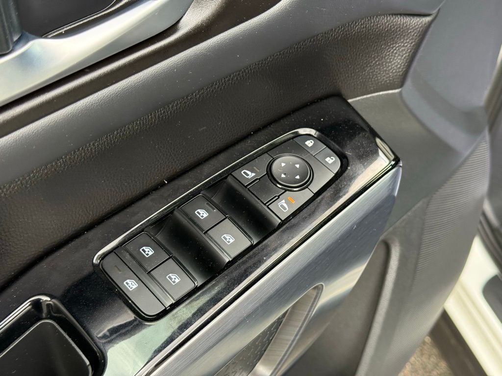 2023 Nissan Pathfinder SL Premium Nissan Certified