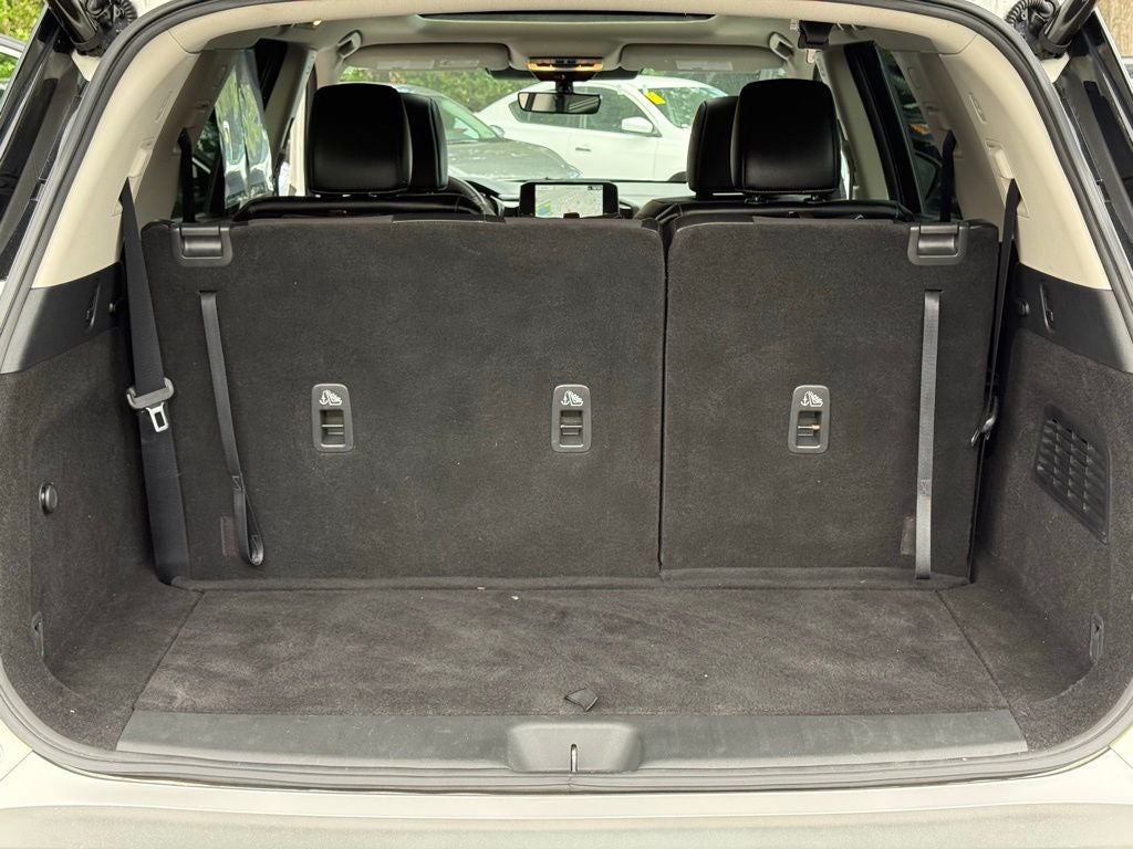 2023 Nissan Pathfinder SL Premium Nissan Certified