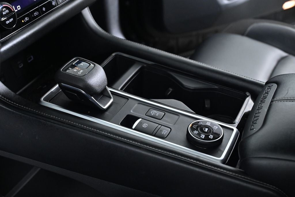 2022 Nissan Pathfinder SL Certified Select