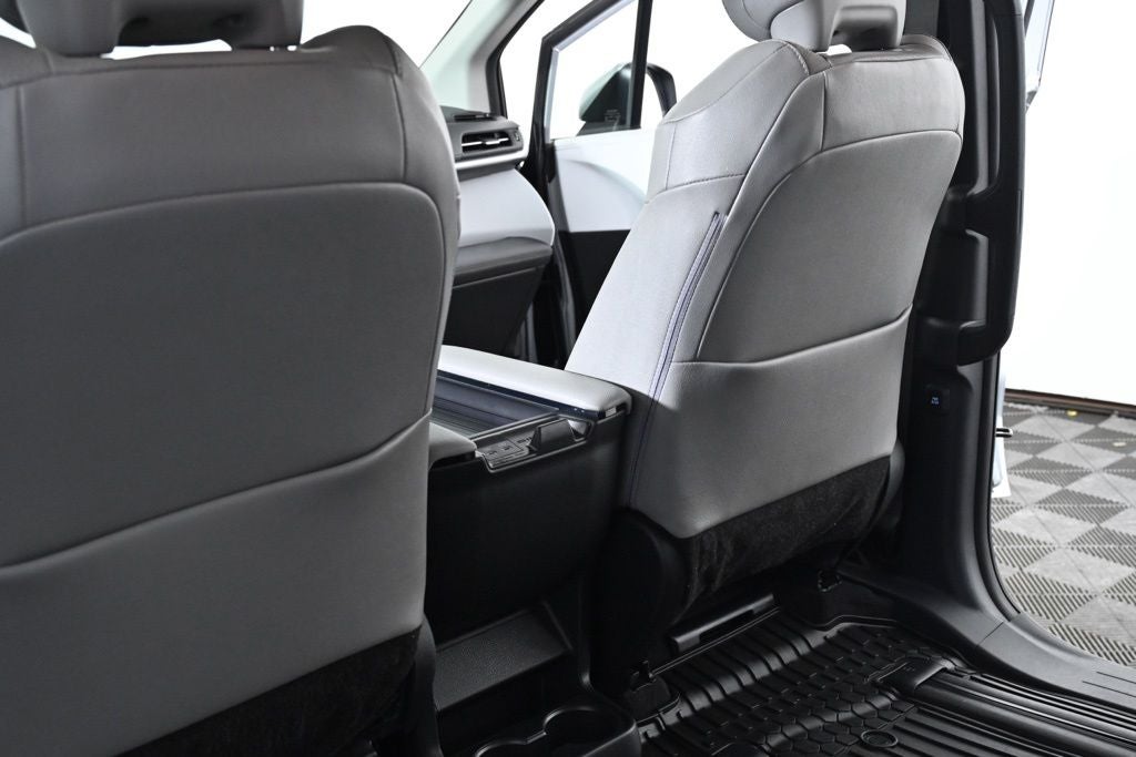 2025 Toyota Sienna XLE 7 Passenger
