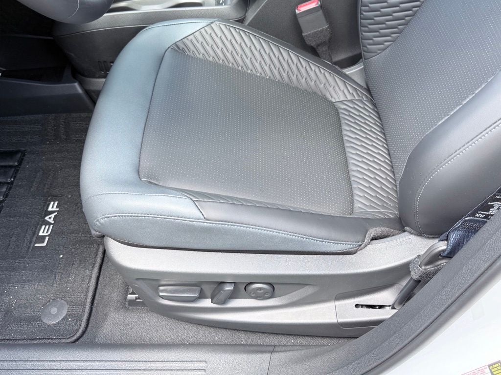 2026 Nissan Leaf PLATINUM+