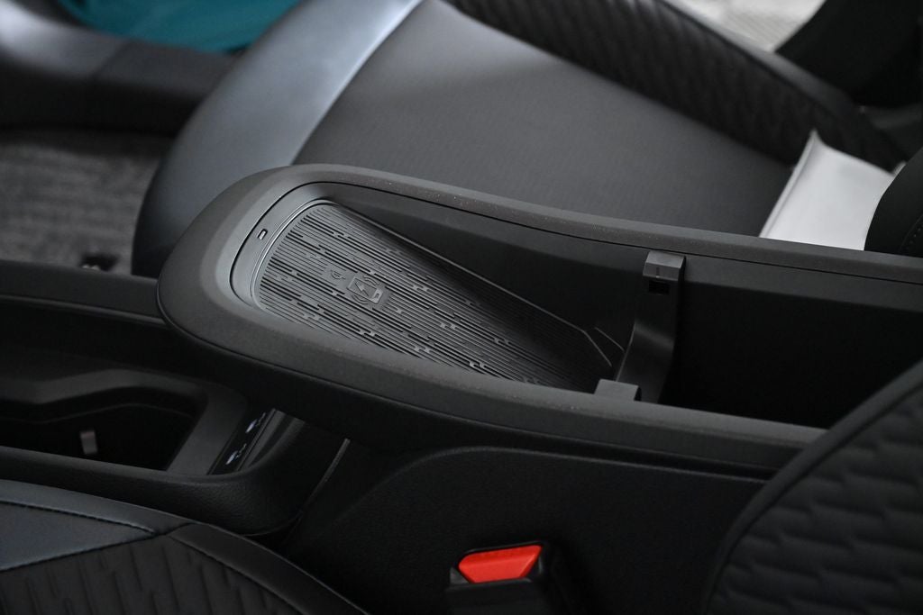 2026 Nissan Leaf PLATINUM+