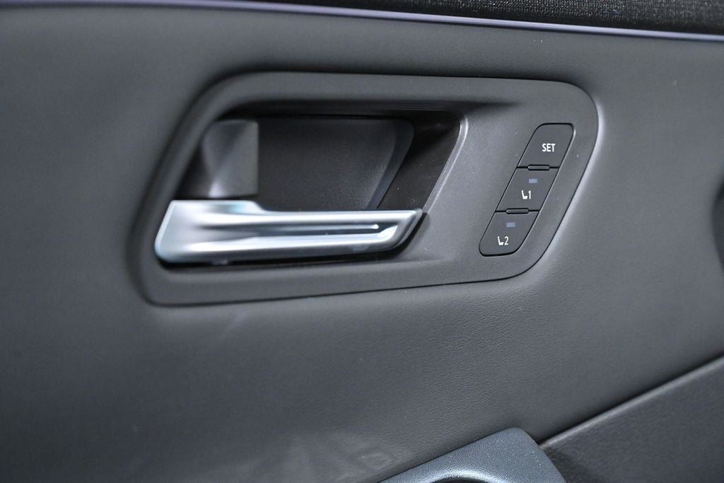 2026 Nissan Leaf PLATINUM+