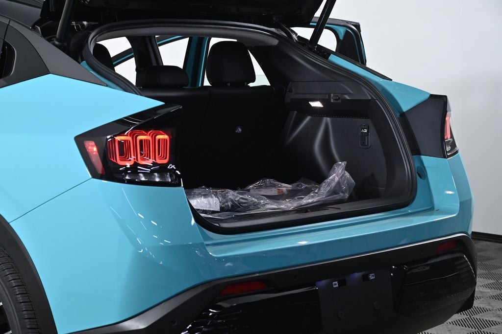 2026 Nissan Leaf PLATINUM+