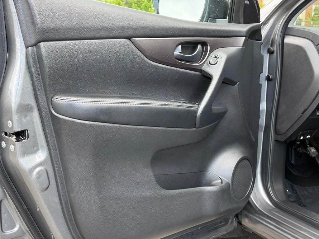 2022 Nissan Rogue Sport S Nissan Certified