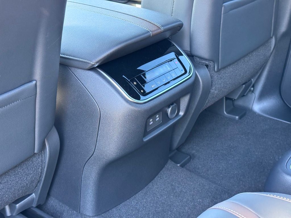 2025 Nissan Armada SL