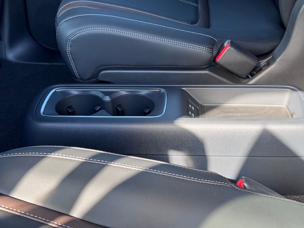 2025 Nissan Armada SL