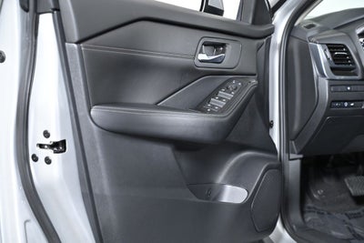 2024 Nissan Rogue SV Premium Nissan Certified