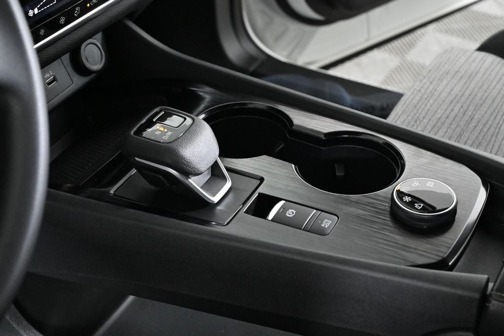 2022 Nissan Rogue SV Nissan Certified