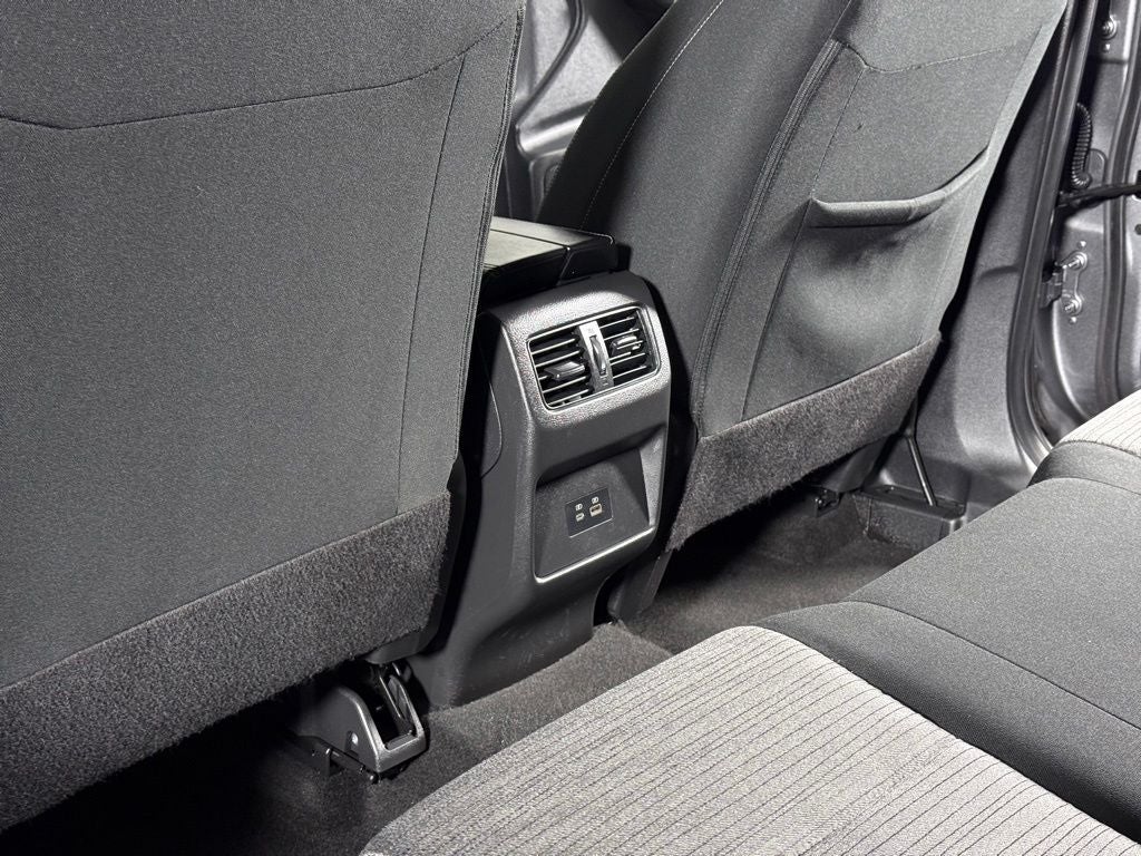 2023 Nissan Rogue SV Nissan Certified