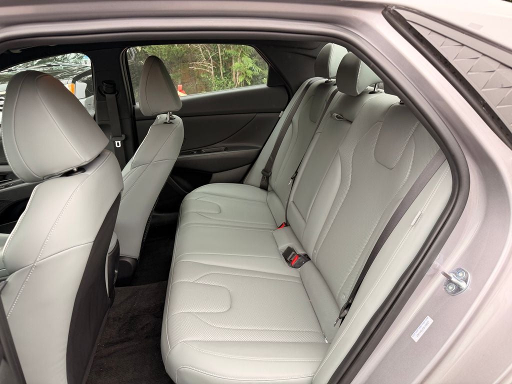2025 Hyundai Elantra Hybrid Limited