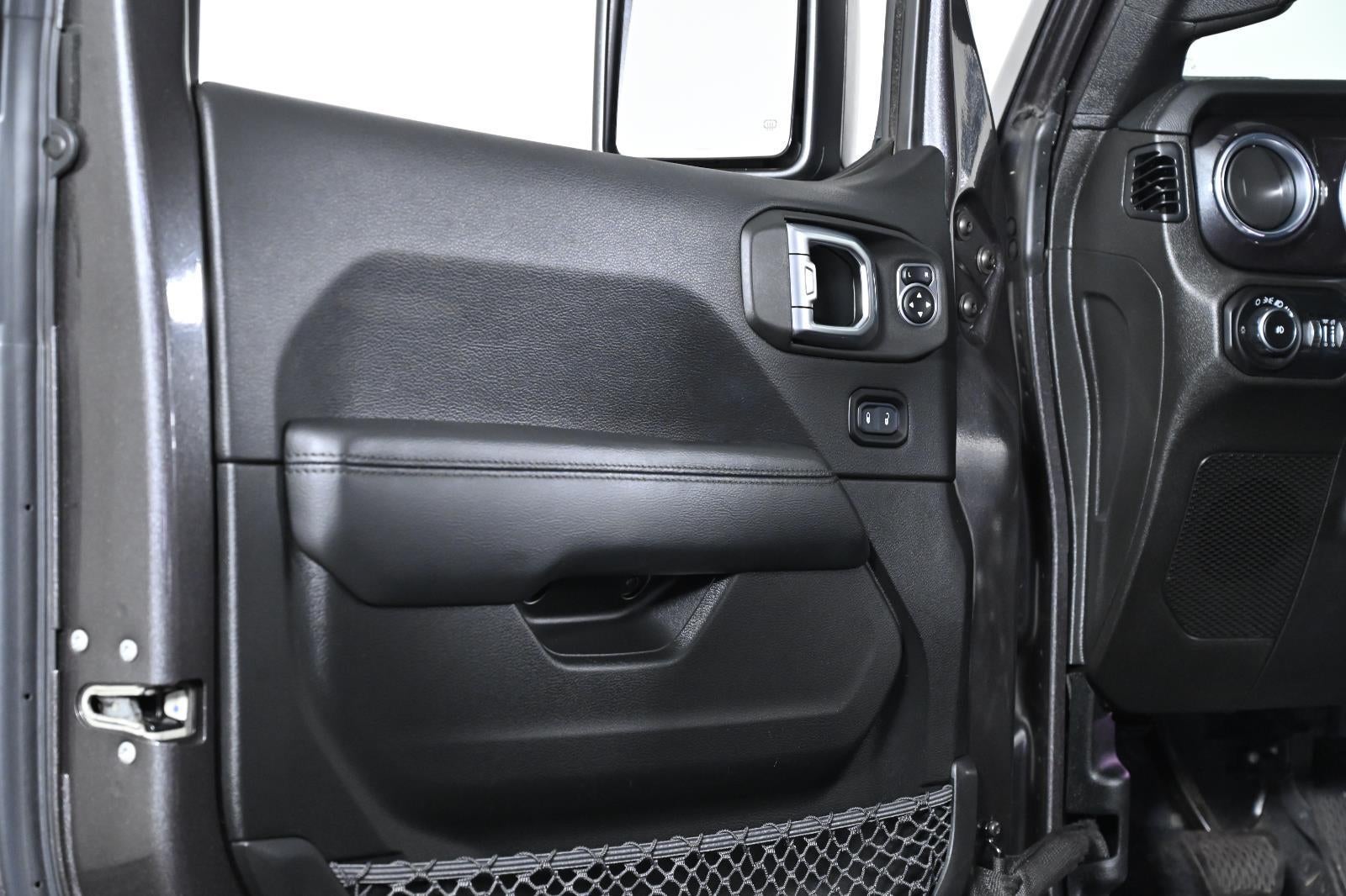 2020 Jeep Wrangler Unlimited Sahara Altitude