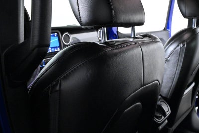 2020 Jeep Wrangler Unlimited Sahara Altitude