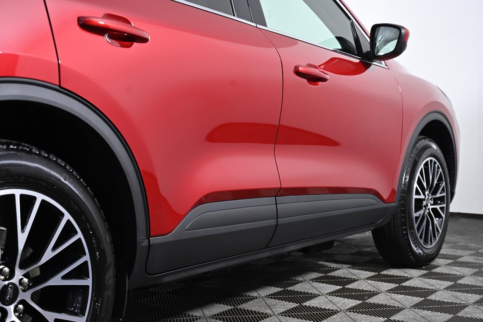 2025 Ford Escape Plug-In Hybrid PHEV