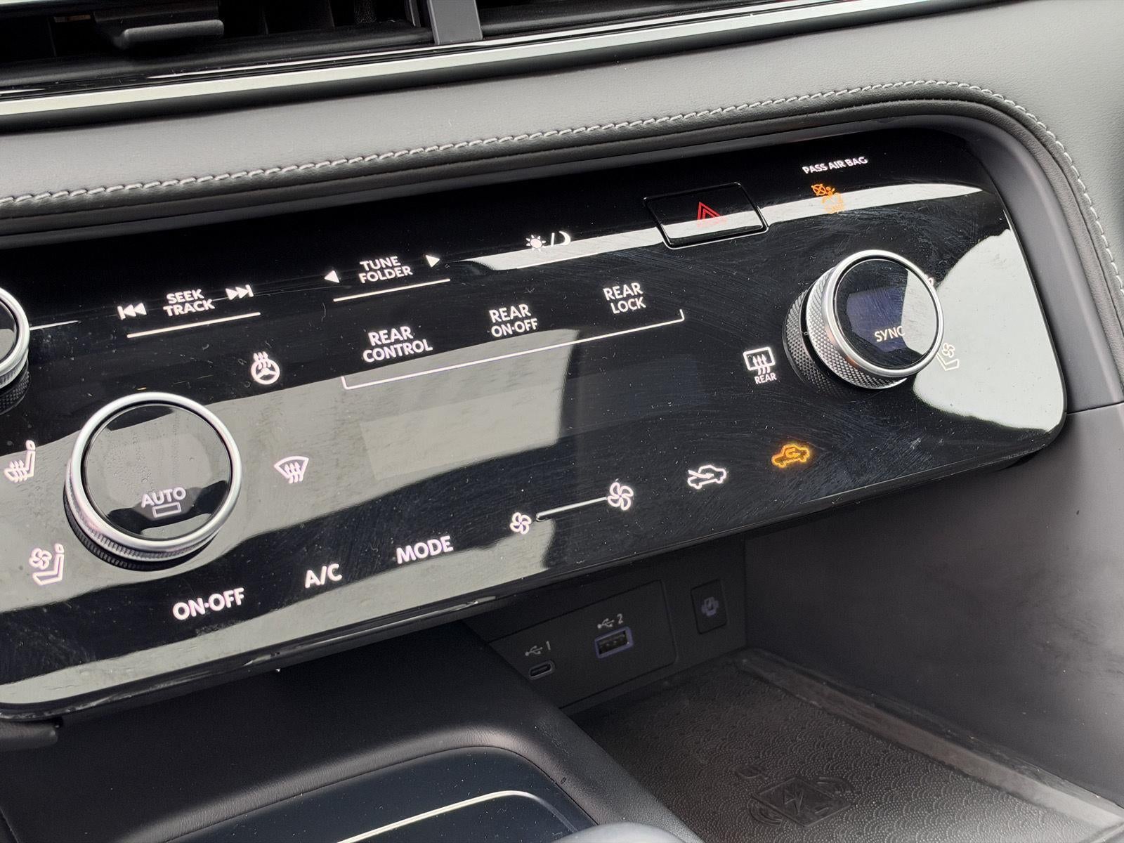 2023 INFINITI QX60 LUXE