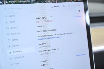 2023 Tesla Model 3 Performance