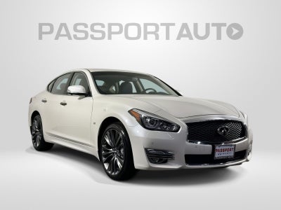 2019 INFINITI Q70 3.7 LUXE