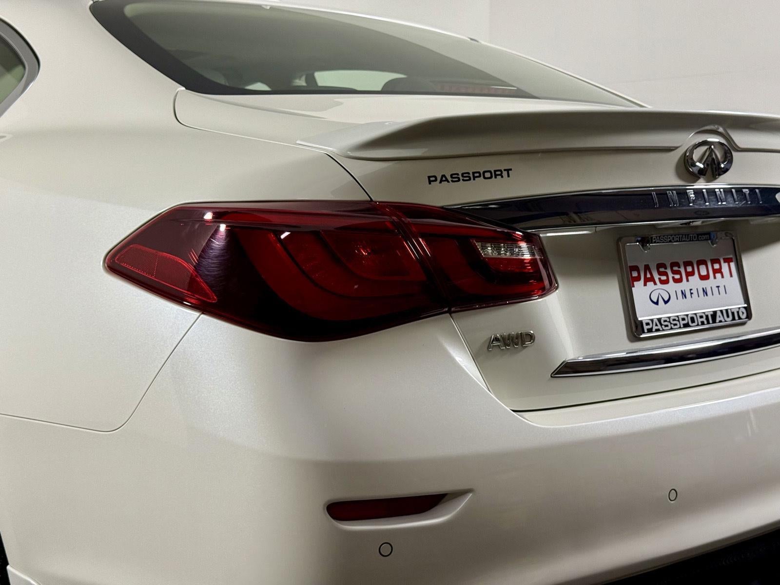 2019 INFINITI Q70 3.7 LUXE