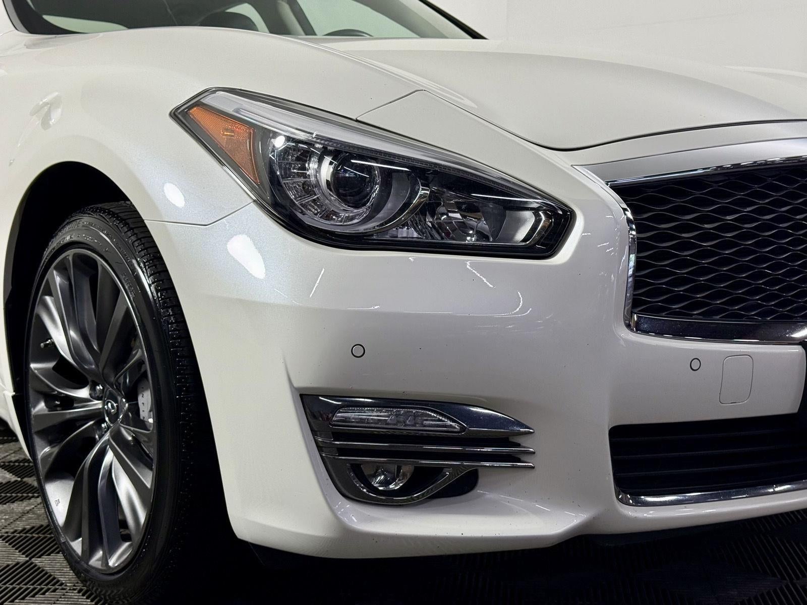 2019 INFINITI Q70 3.7 LUXE