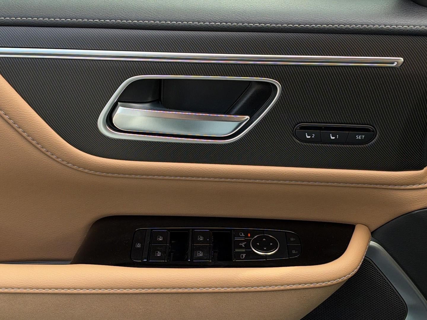 2027 INFINITI QX80 LUXE