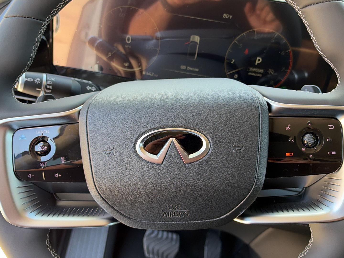 2027 INFINITI QX80 LUXE