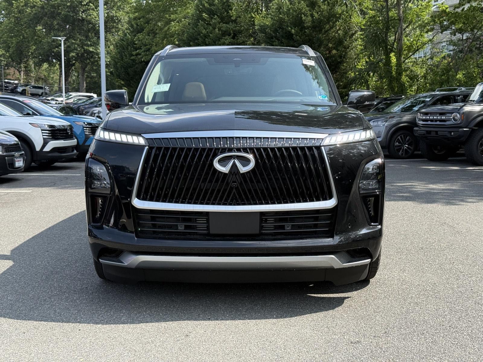 2026 INFINITI QX80 LUXE