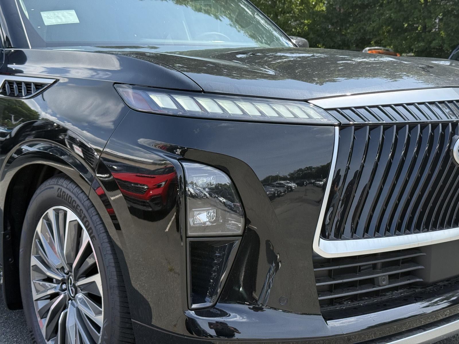 2026 INFINITI QX80 LUXE
