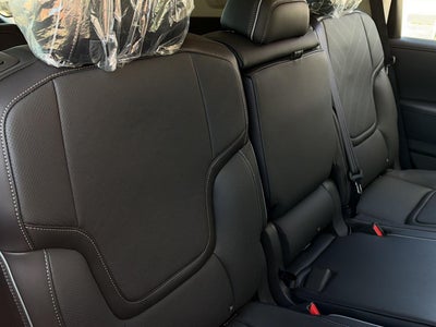 2027 INFINITI QX80 LUXE