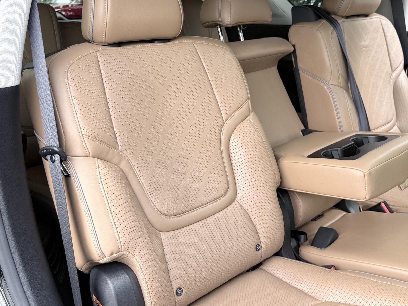 2026 INFINITI QX80 LUXE