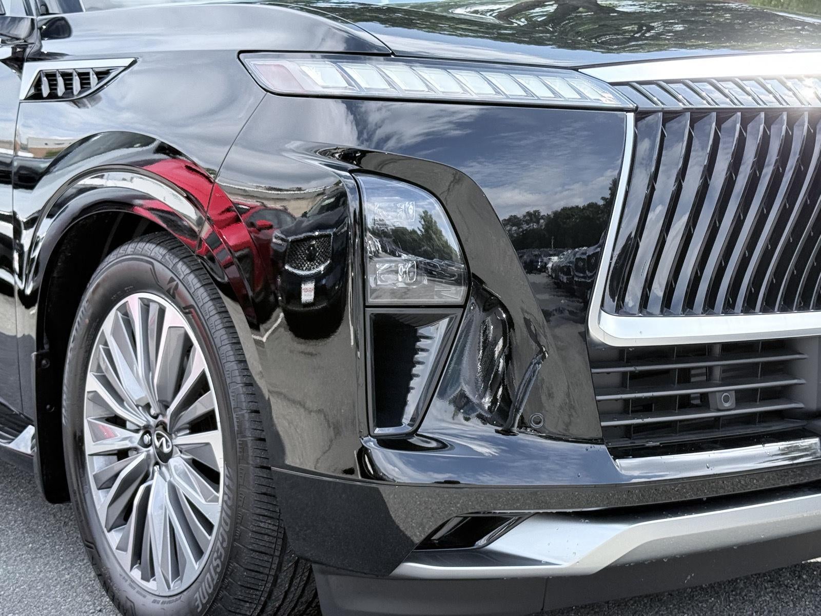 2026 INFINITI QX80 LUXE